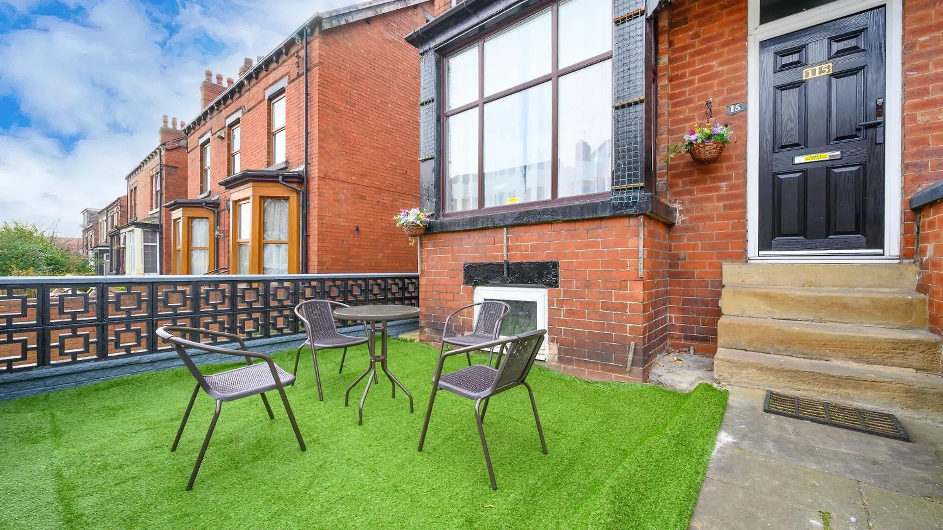Pensión -Rc15Cfa- For Relaxed And Cosy Stay With Free Parking Leeds